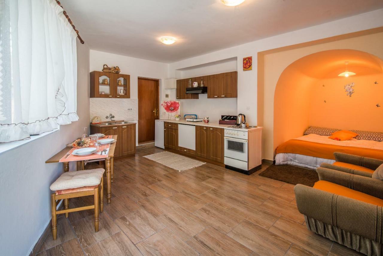 Apartmani Marija 马林斯卡 外观 照片