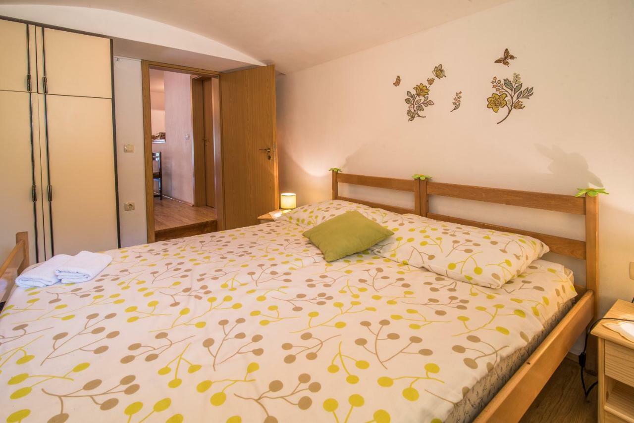 Apartmani Marija 马林斯卡 外观 照片